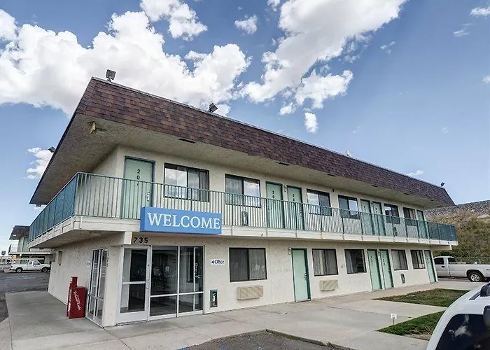 6 Cheyenne, Wy Hotel