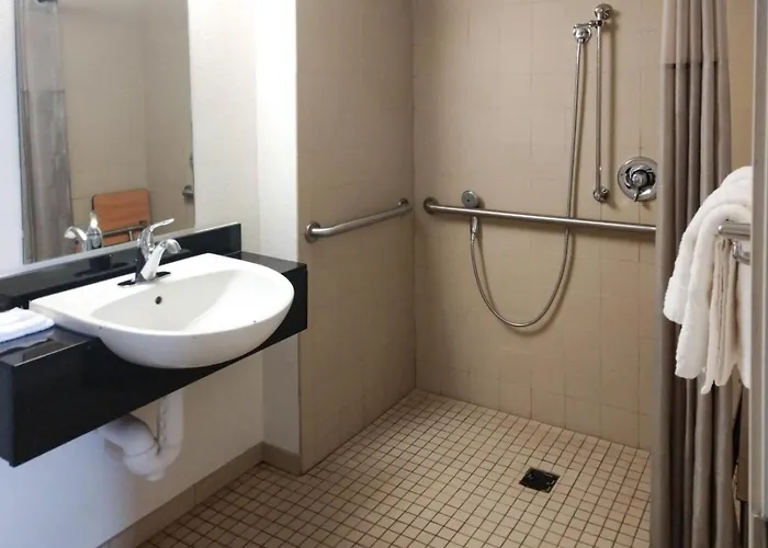 Hotel 6 Cheyenne, Wy 2*