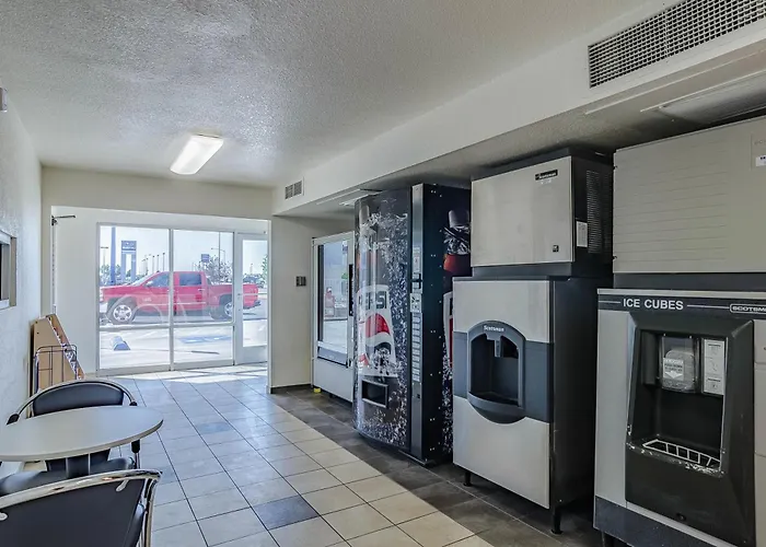 6 Cheyenne, Wy 2*